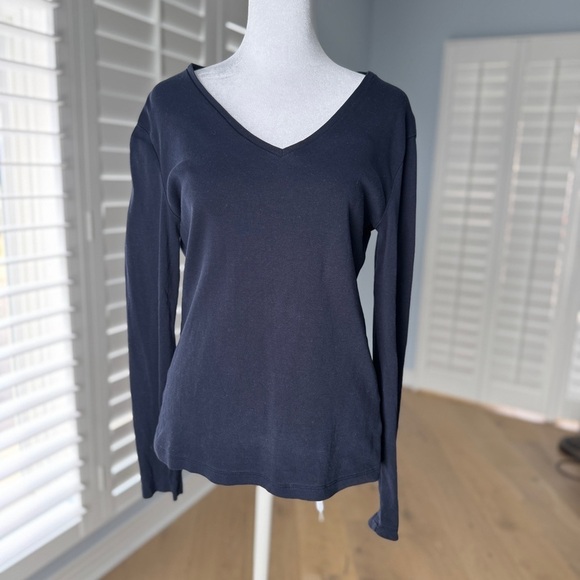 Jones New York Tops - Jones New York Sport V Neck Top Size Medium Navy Blue